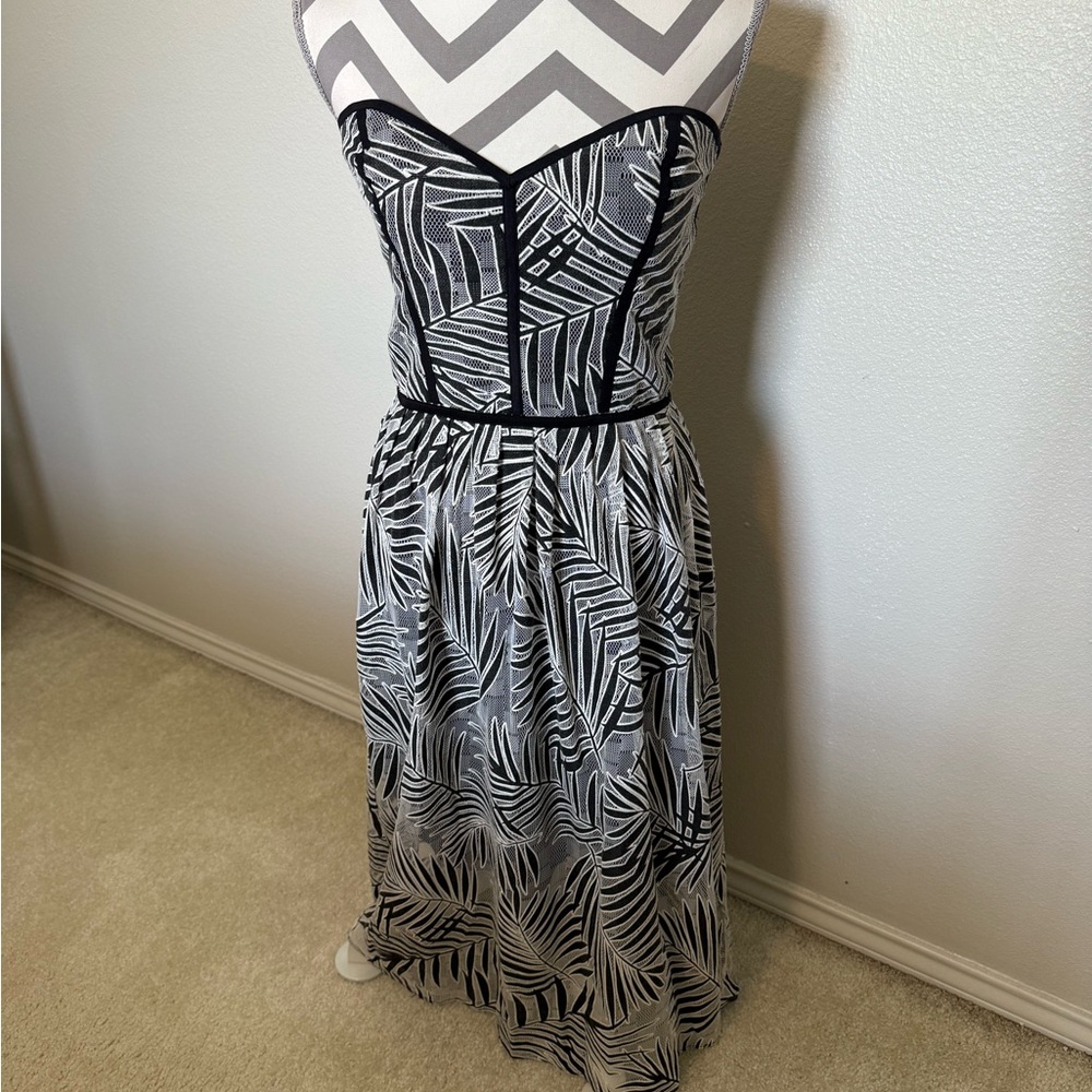 Parker Monochrome Leaf Pattern Midi Dress